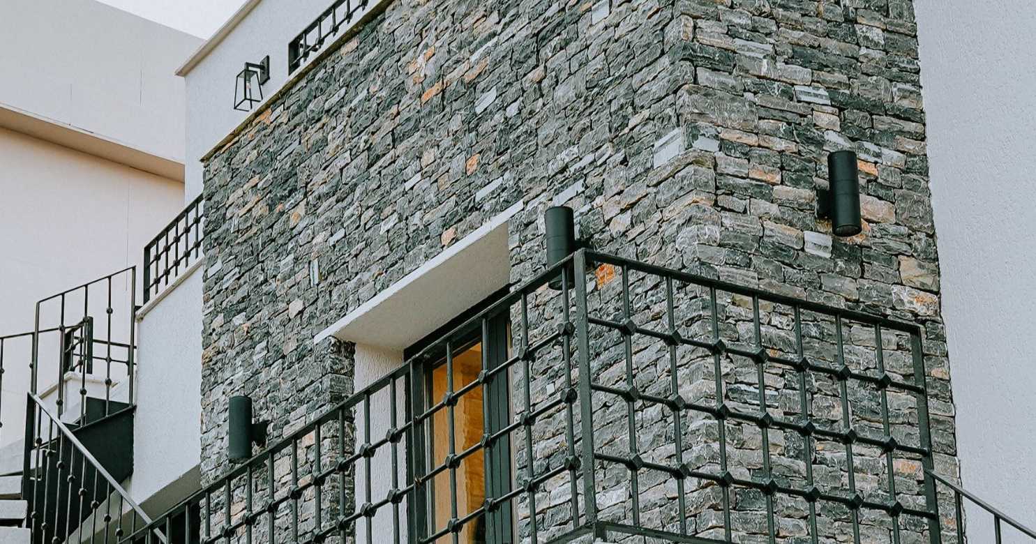 Revestimento com Pedras: Beleza, Durabilidade e Valorização do Imóvel